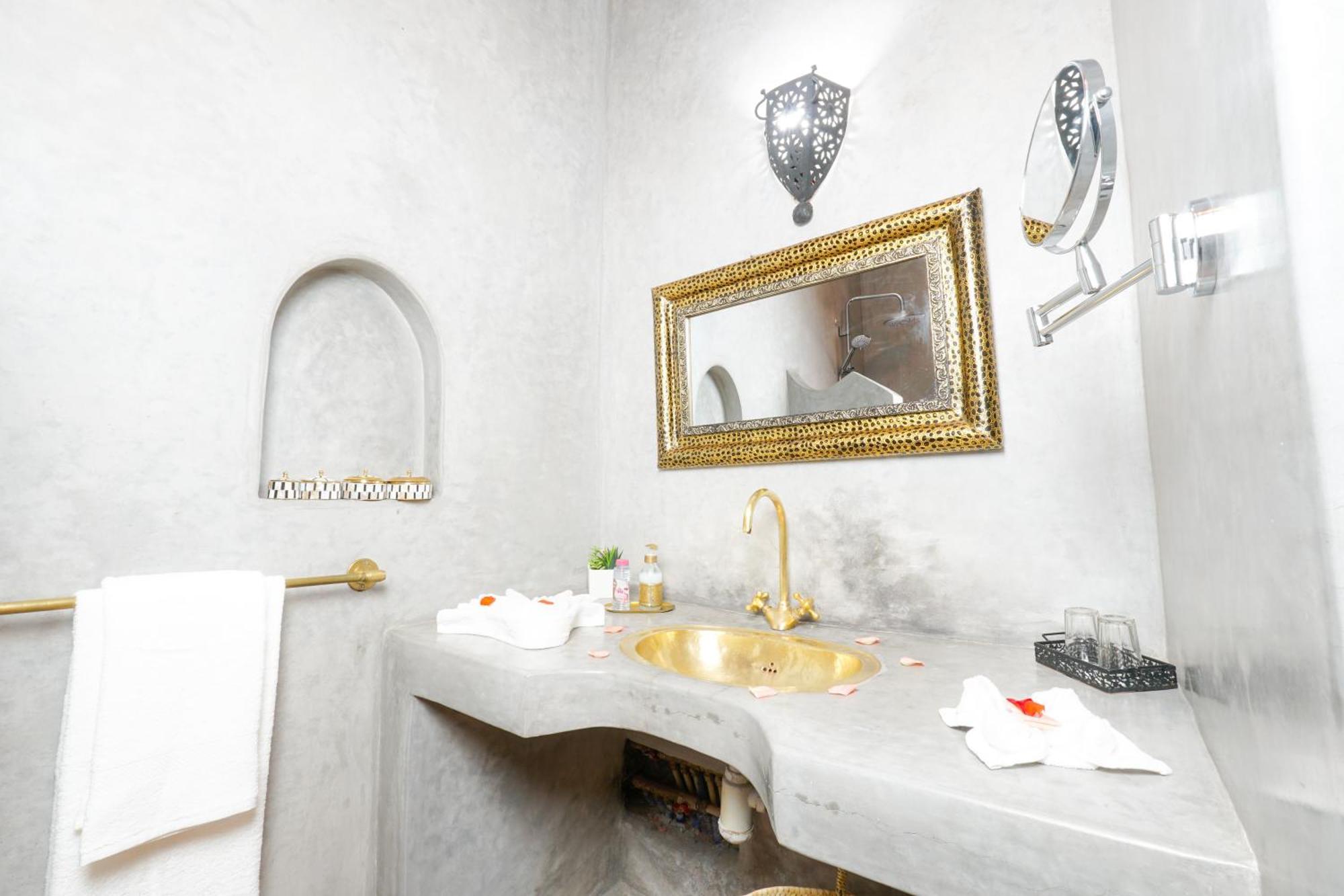 Riad Darna 4 Chambres Avec Piscine Et Petit Dejeuner Маракеш Екстериор снимка