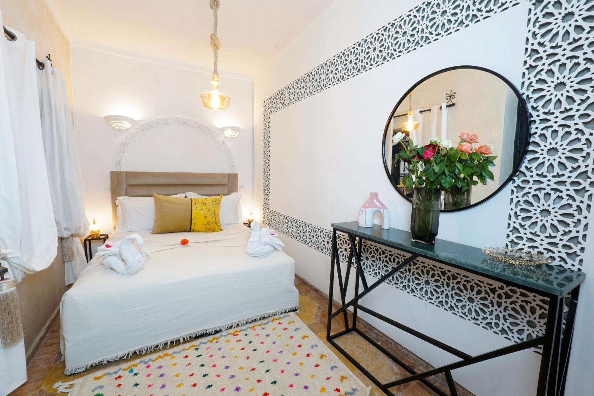 Riad Darna 4 Chambres Avec Piscine Et Petit Dejeuner Маракеш Екстериор снимка
