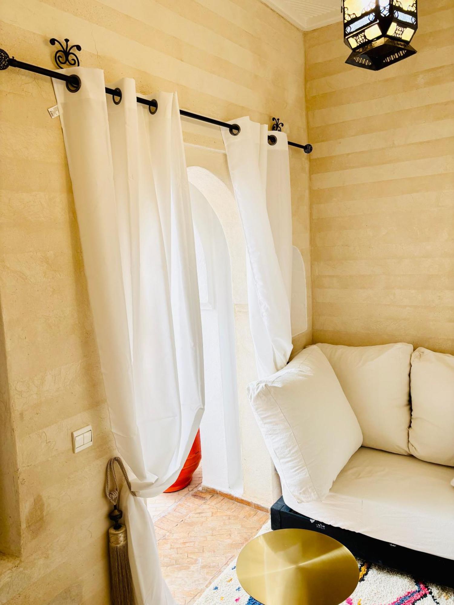 Riad Darna 4 Chambres Avec Piscine Et Petit Dejeuner Маракеш Екстериор снимка